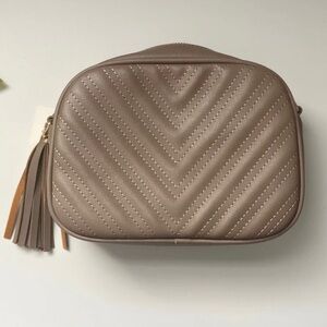 lola mae quilted crossbody